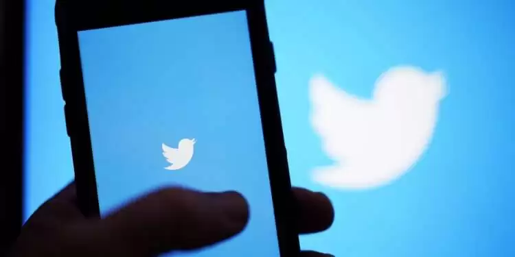 Musk relaunching Twitter’s blue check subscription on Nov 29