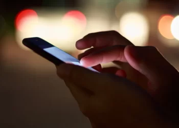 Illicit website offering mobile subscription, CNIC data found advertised on news platform