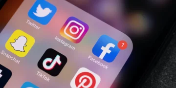 Pakistan: Senate resolution seeking permanent social media ban withdrawn