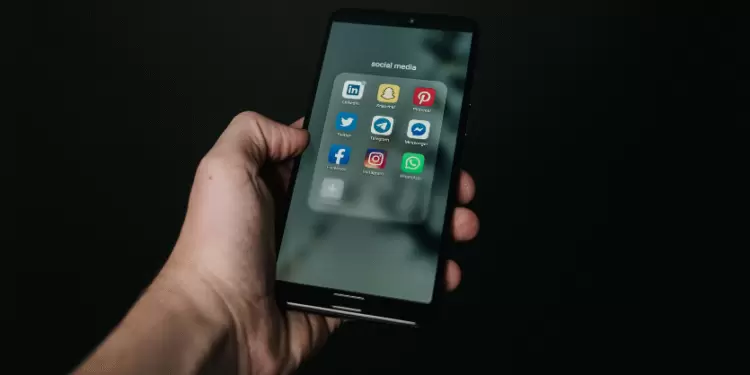 PAKISTAN: Police officers barred from social media activity without approval