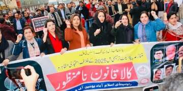 4 women journalists face PECA charges, union calls it intimidation