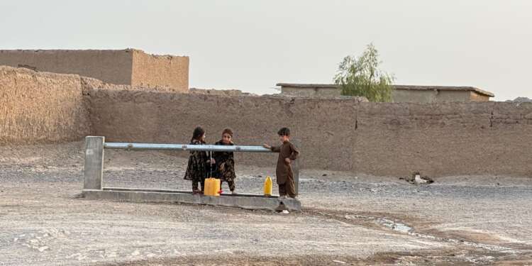 Afghan refugee children at Girdi Jungle refugee camp. Photo credits: Ramna Saeed