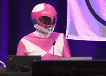 German ‘Pink Power Ranger’ takesdown white supremist dating websites during cybersecurity convention