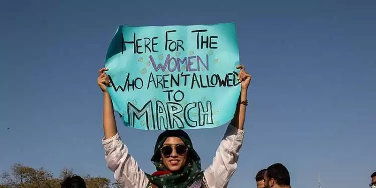 Aurat March organisers detained by Islamabad police on Women’s Day